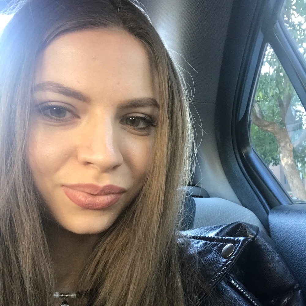 Meet your Posher, Victoria